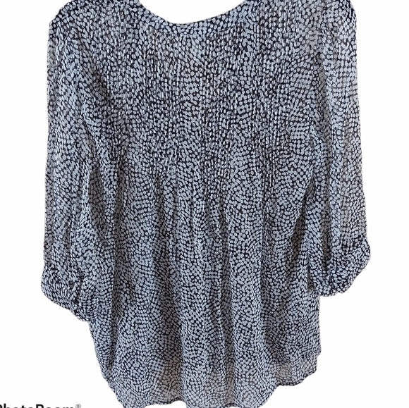 Joie silk hi low pleated feminine blouse - Picture 3 of 14